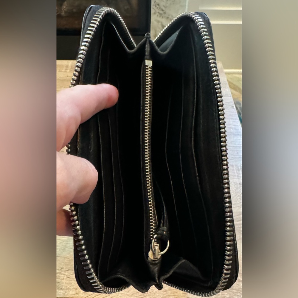 Chloe Wallet - Picture 3 of 3